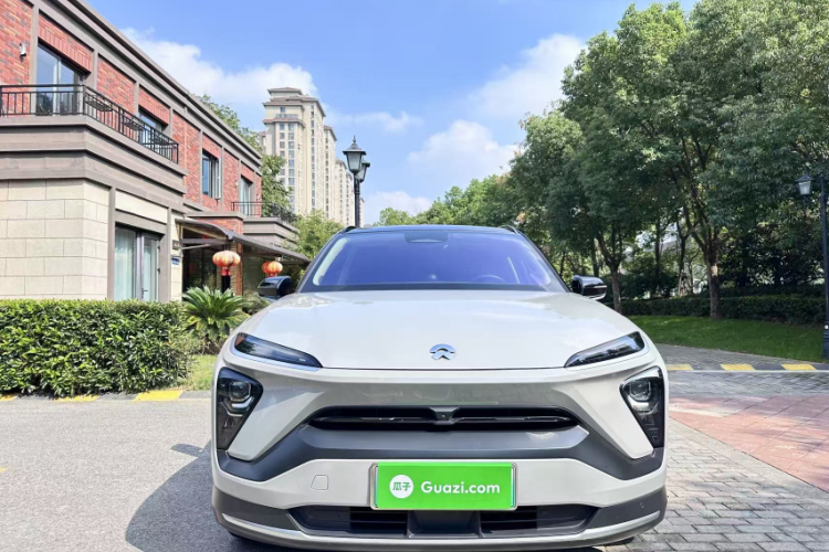 蔚来ES6 2019款 420KM 运动版车身外观6011