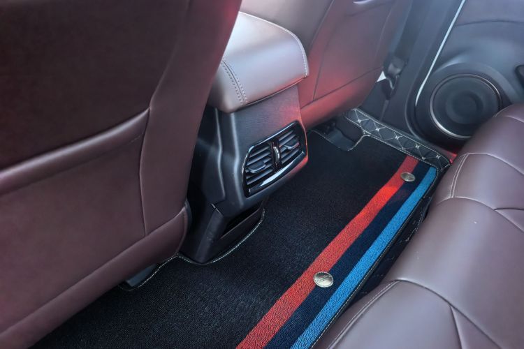 魏牌 VV5 2019款 1.5T 两驱颜先锋中控内饰7008