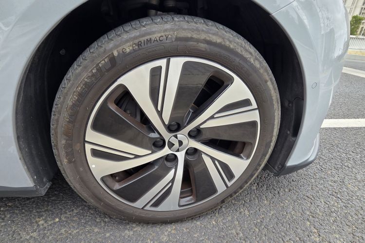 蔚来ET5 2024款 75kWh车身外观6008