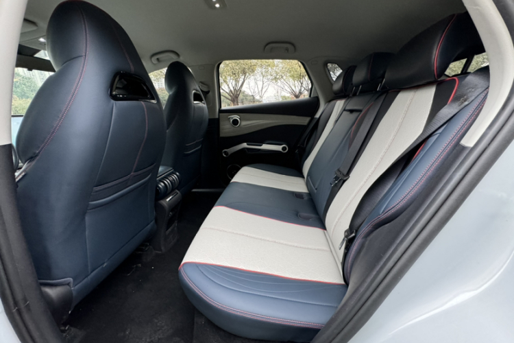 比亚迪 元PLUS 2022款 430KM 豪华型中控内饰7002