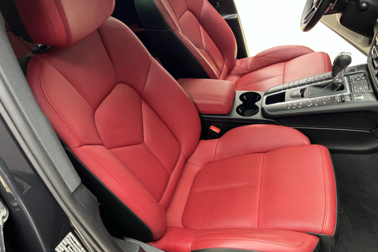 保时捷 2021款 Macan 2.0T中控内饰7012