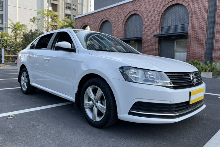 大众 朗逸 2017款 1.6L 自动风尚版车身外观6004