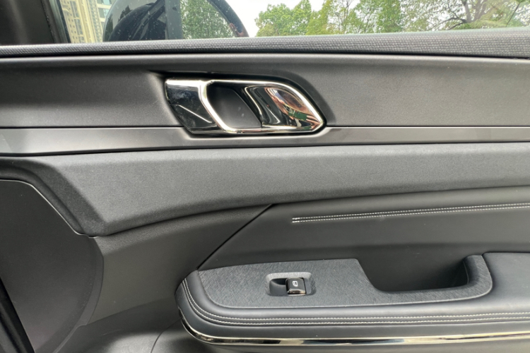 领克01 EM-P 2023款 1.5TD EM-P AM中控内饰7006