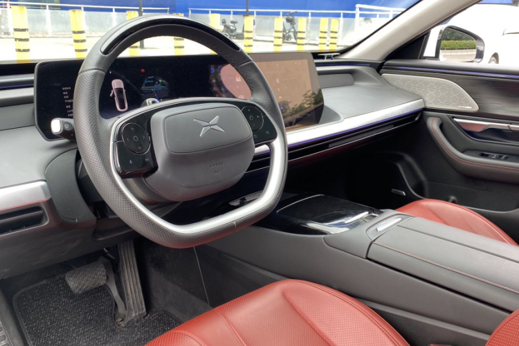 小鹏P7 2020款 670E中控内饰7002