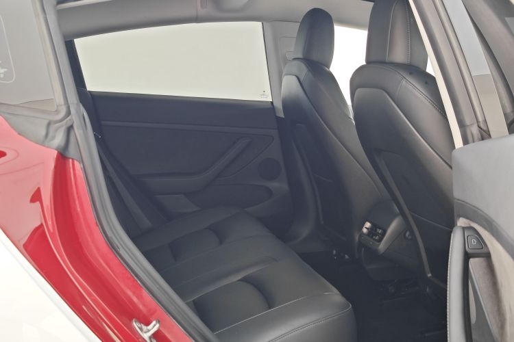 特斯拉 Model 3 2021款 标准续航后驱升级版 3D6中控内饰7005