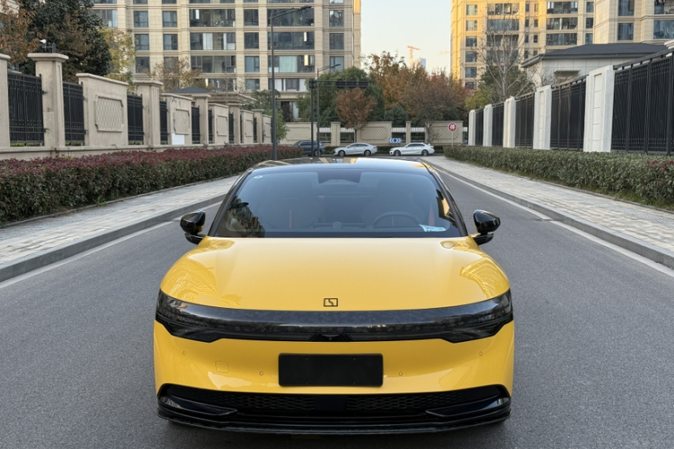 极氪007 2024款 四驱性能版 100kWh车身外观6005