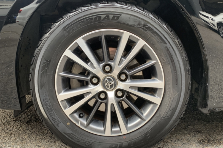 丰田 雷凌 2016款 1.6G CVT精英版车身外观6006