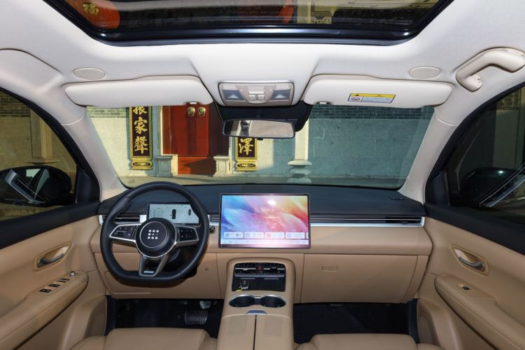 蓝电E5 PLUS 2025款 165km 长续航旅行定制版 7座中控内饰7006