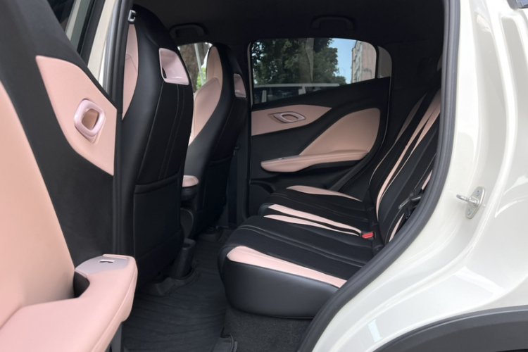 比亚迪 海鸥 2024款 荣耀版 305km 自由版中控内饰7003