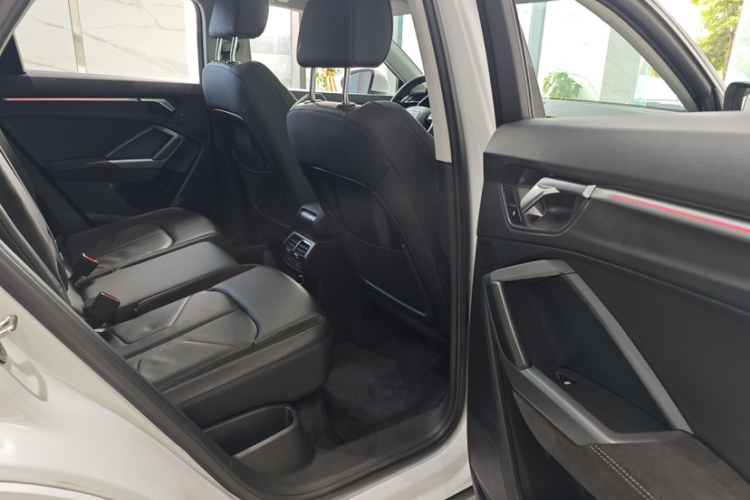 奥迪Q3 Sportback 2020款 40 TFSI 时尚型中控内饰7005