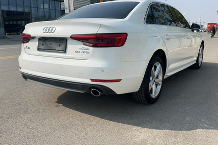 奥迪A4L 2017款 40 TFSI 风尚型车身外观6004