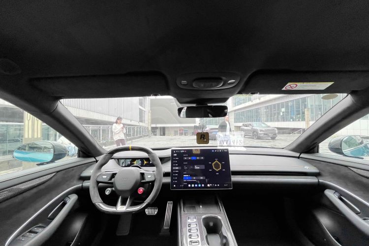 小米汽车 小米SU7 Ultra 2025款 Ultra中控内饰7006