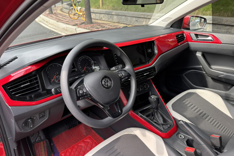 大众 Polo 2019款 Plus 1.5L 自动全景乐享版中控内饰7009