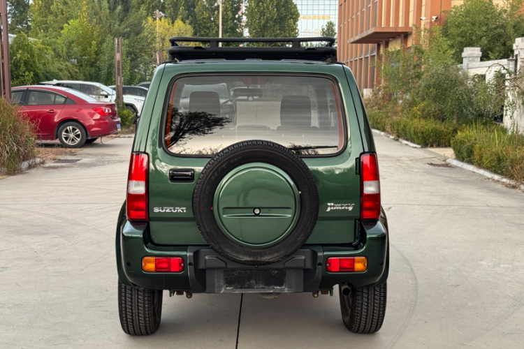 铃木 吉姆尼 2012款 1.3 AT JLX车身外观6004