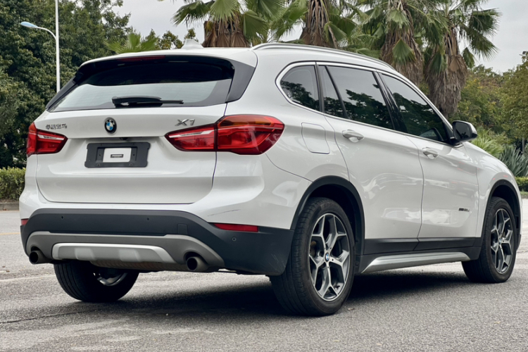 宝马X1 2016款 sDrive20Li 豪华型车身外观6003