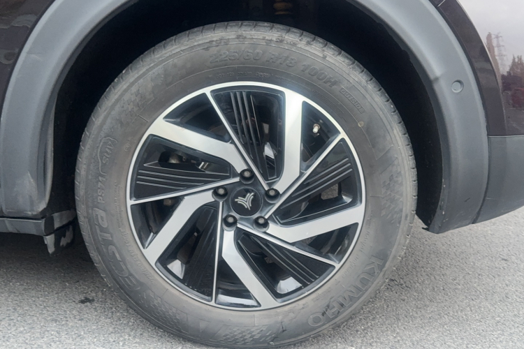 哪吒汽车 哪吒U 2021款 Pro 500 环球版车身外观6007