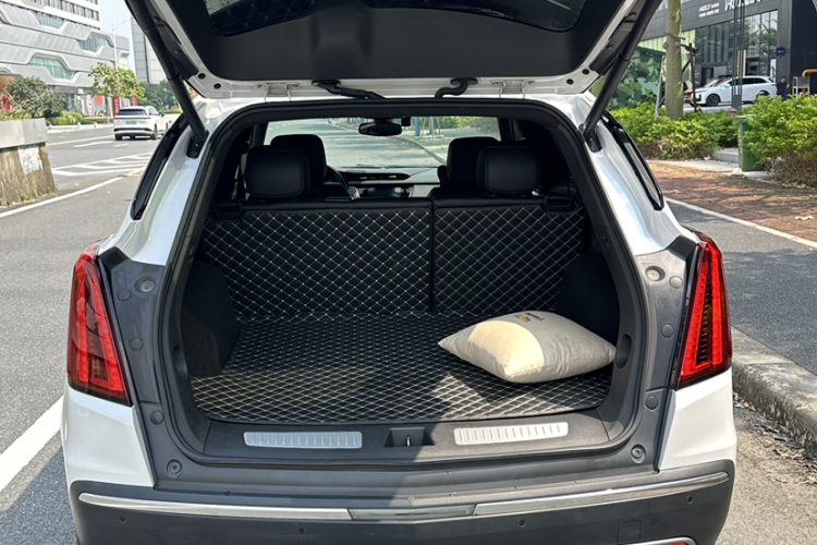 凯迪拉克XT5 2021款 28T 豪华型局部细节23