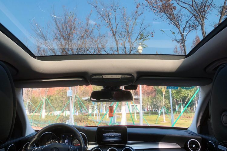 奔驰C级 2018款 C 200 L 运动版局部细节22