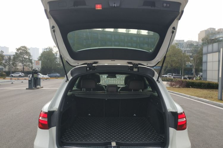 奔驰GLC 2019款 改款 GLC 260 L 4MATIC 豪华型局部细节23