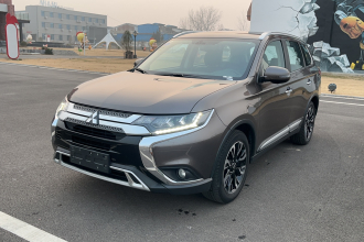 三菱 欧蓝德 2019款 2.4L 四驱致享版 7座 国VI