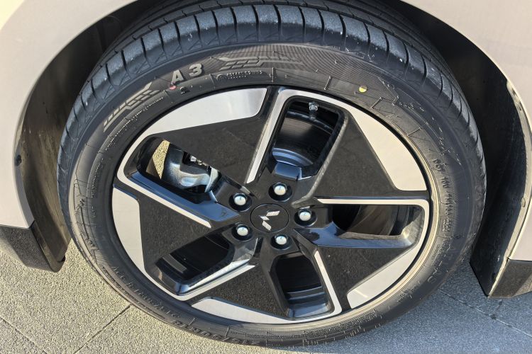 五菱汽车 五菱星光 2024款 共创版 510 进阶型车身外观6007