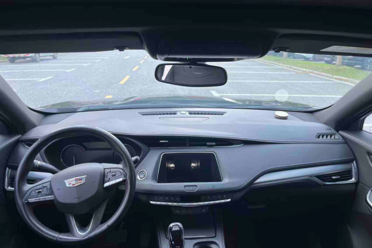 凯迪拉克XT4 2021款 28T 两驱豪华型中控内饰7003