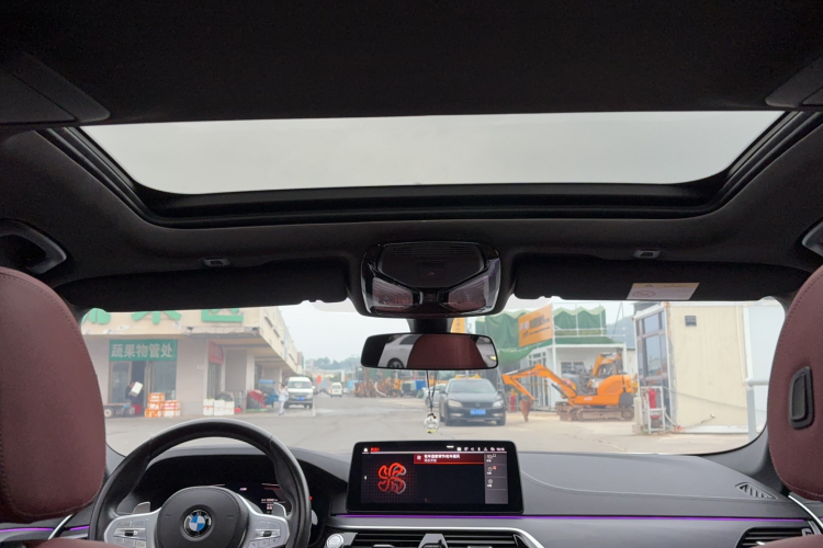 宝马5系 2023款 530Li 领先型 M运动套装局部细节22