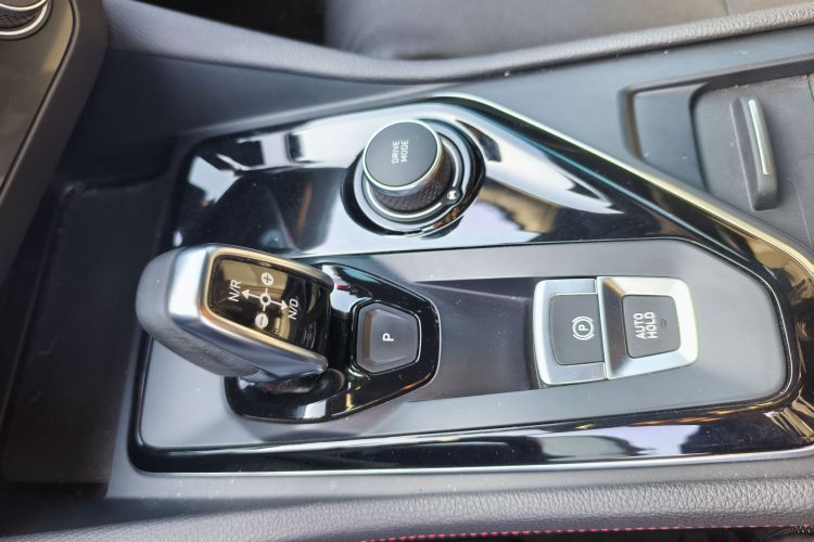 领克03 2019款 1.5TD DCT劲版 国VI中控内饰7006