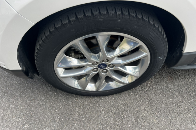 福特 锐界 2016款 EcoBoost 245 四驱尊锐型 7座车身外观6008