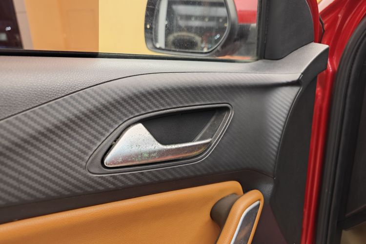 奇瑞 瑞虎3X 2017款 1.5L 手动时尚版中控内饰7005