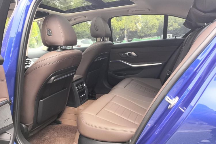 宝马3系 2020款 改款 325Li M运动曜夜套装中控内饰7005