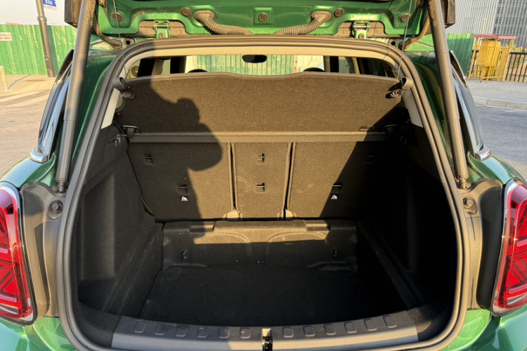 MINI Countryman 2021款 1.5T COOPER 鉴赏家中控内饰7001