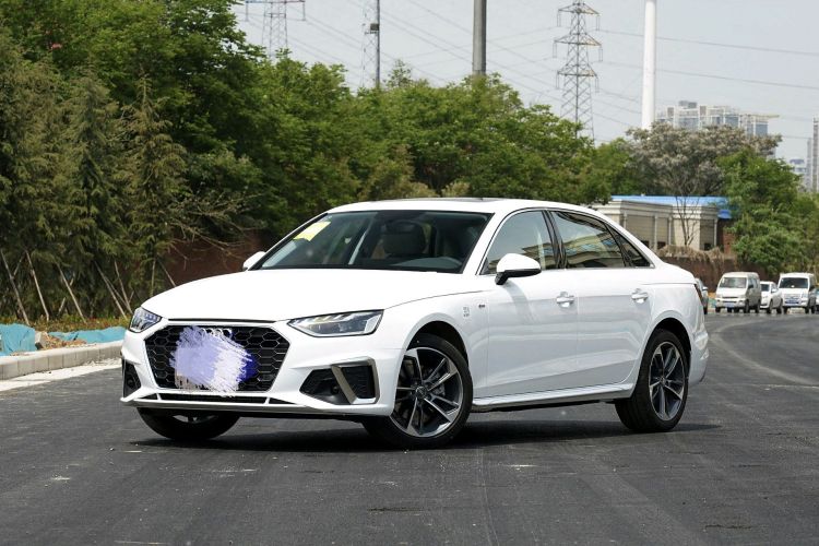 奥迪A4L 2020款 40 TFSI 时尚动感型车身外观1
