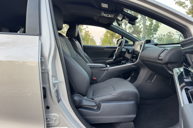 广汽丰田bZ4X 2022款 长续航Elite中控内饰7009