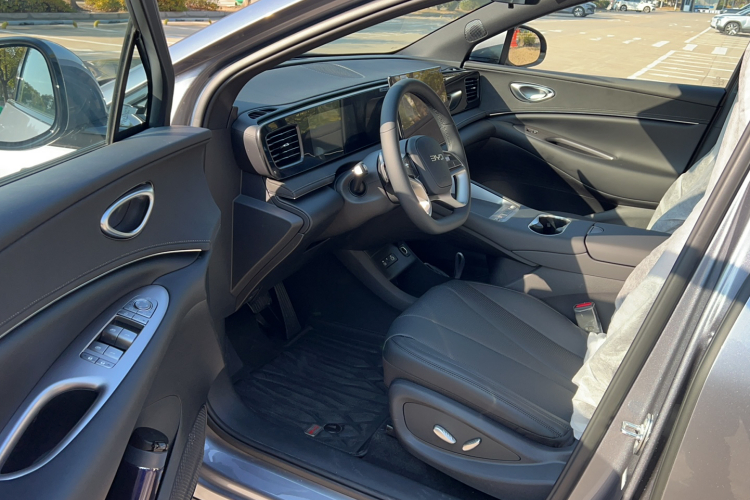 比亚迪 海狮06新能源 2025款 EV 605领航Pro版中控内饰7001