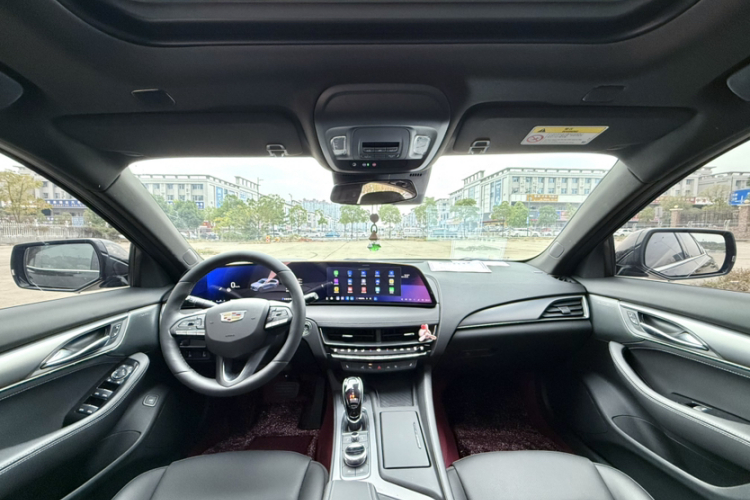 凯迪拉克CT5 2025款 28T 城市运动版中控内饰7010