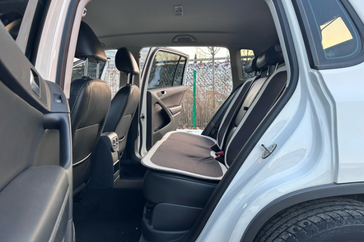 大众 途观 2016款 280TSI 自动两驱丝绸之路风尚版中控内饰7003