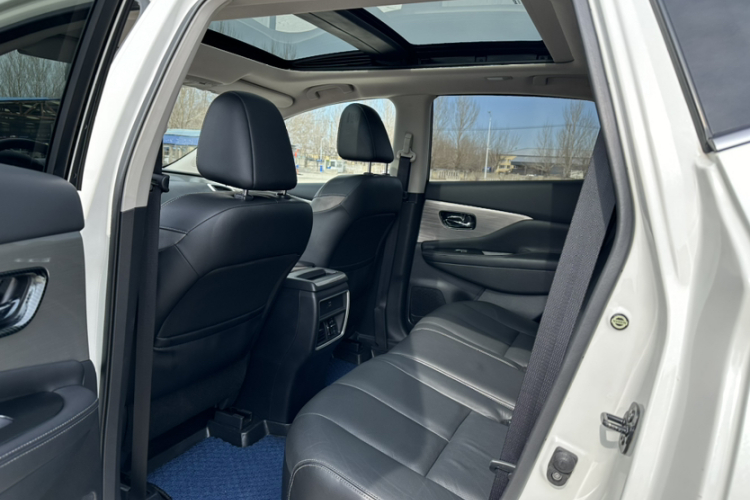 日产 楼兰 2021款 2.5L XL 两驱智联豪华版中控内饰7007