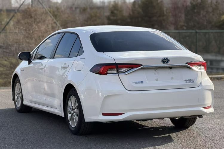 丰田 卡罗拉 2023款 1.8L 智能电混双擎 先锋版车身外观6005