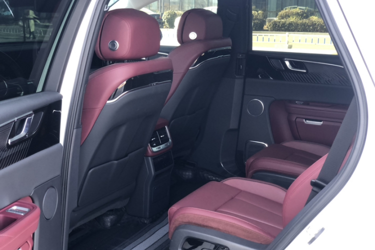 红旗E-HS9 2022款 660km 旗畅版 六座中控内饰7004