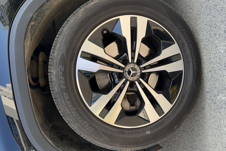 奔驰GLA 2022款 改款 GLA 200局部细节9001