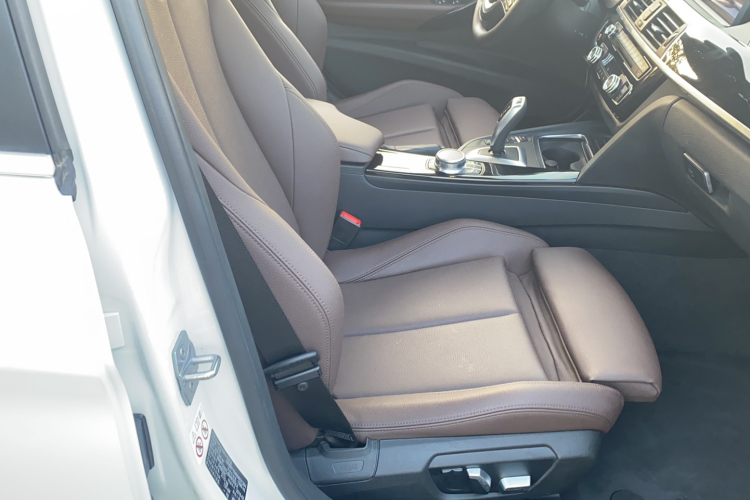 宝马3系 2019款 320Li xDrive 时尚型局部细节41