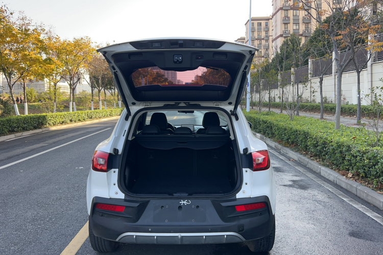 宝沃BX5 2020款 20TGDI 自动两驱先锋型局部细节23