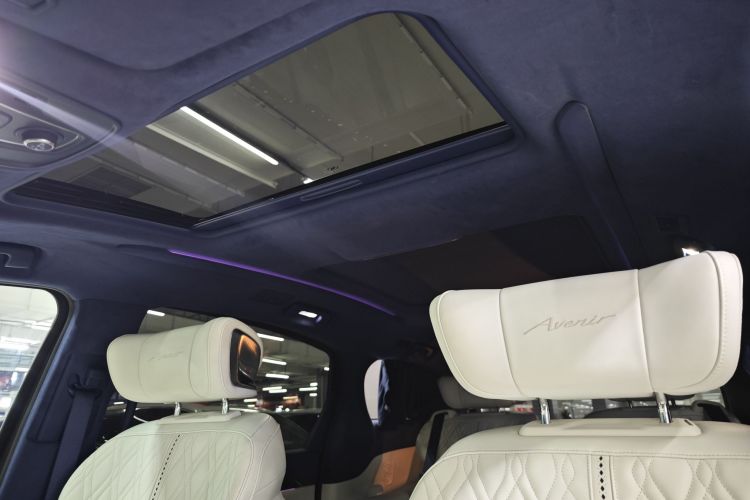 别克GL8 2020款 Avenir艾维亚 四座尊礼版中控内饰7009