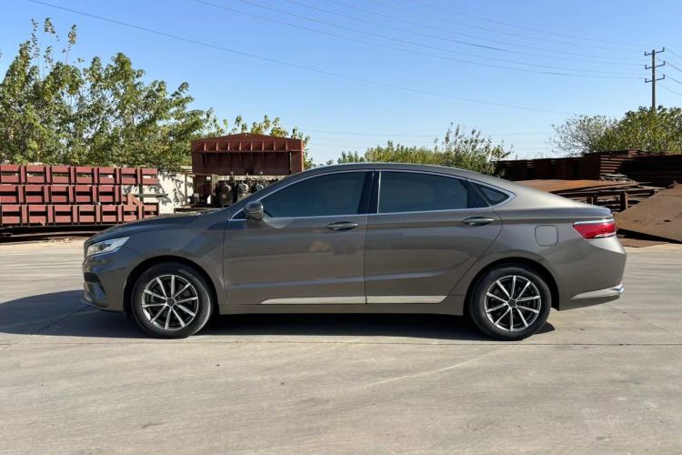 吉利汽车 博瑞 2021款 1.8T 领航版车身外观6004