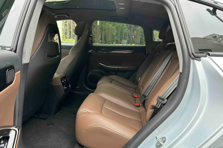 零跑汽车 零跑C01 2023款 增程 316 智享版中控内饰7005