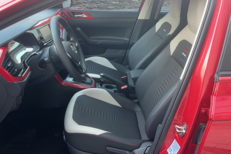 大众 Polo 2019款 Plus 1.5L 自动炫彩科技版中控内饰7007