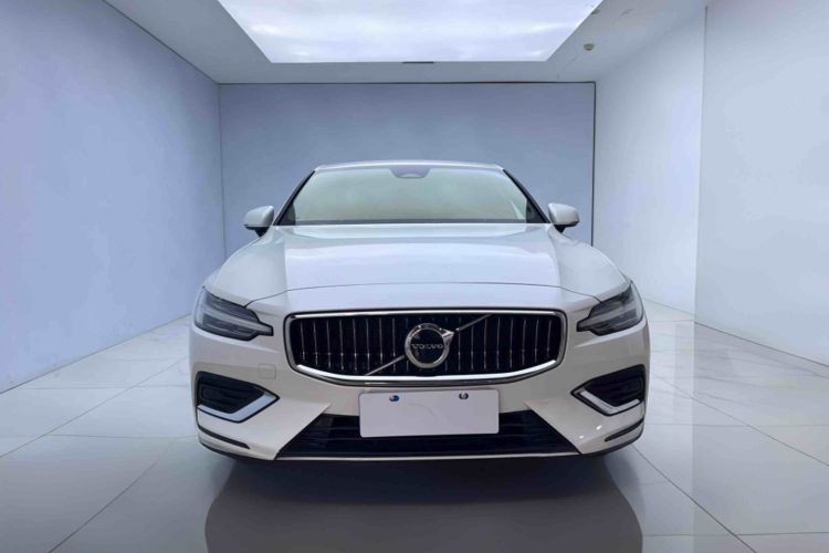 沃尔沃S60 2025款 B4 智逸豪华版车身外观6001