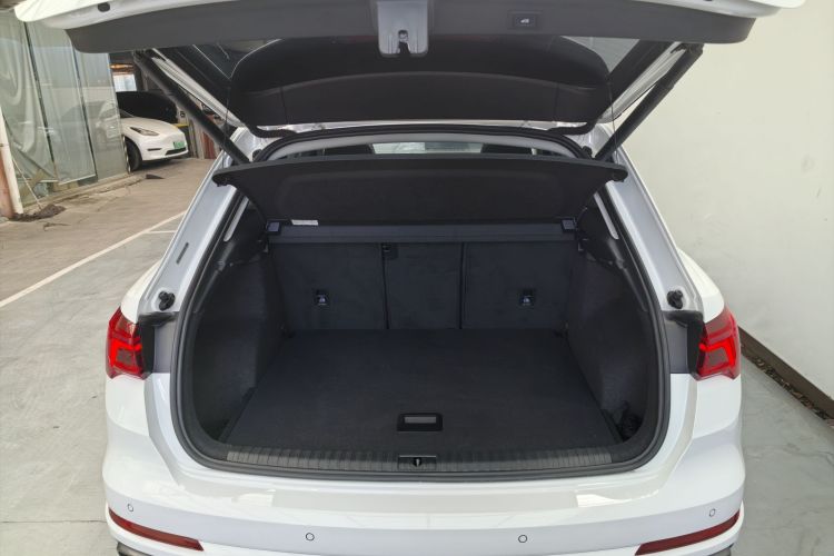 奥迪Q3 2019款 35 TFSI 进取动感型车身外观6014