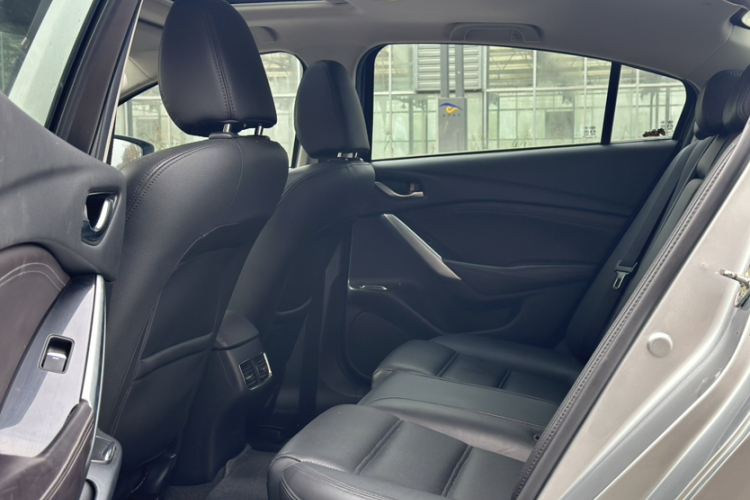 马自达 阿特兹 2018款 2.0L 蓝天豪华版 国VI中控内饰7011